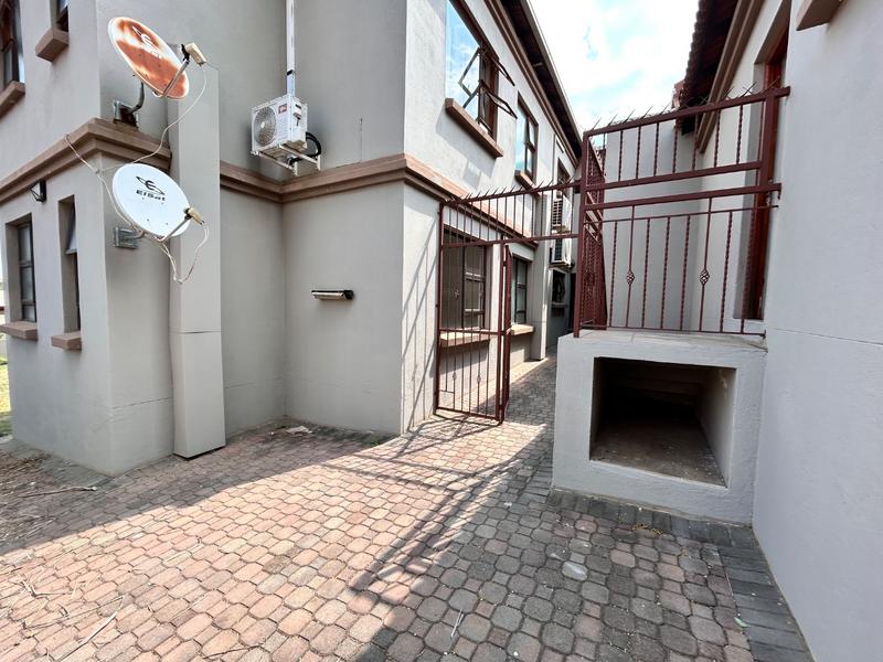 3 Bedroom Property for Sale in Xanadu North West